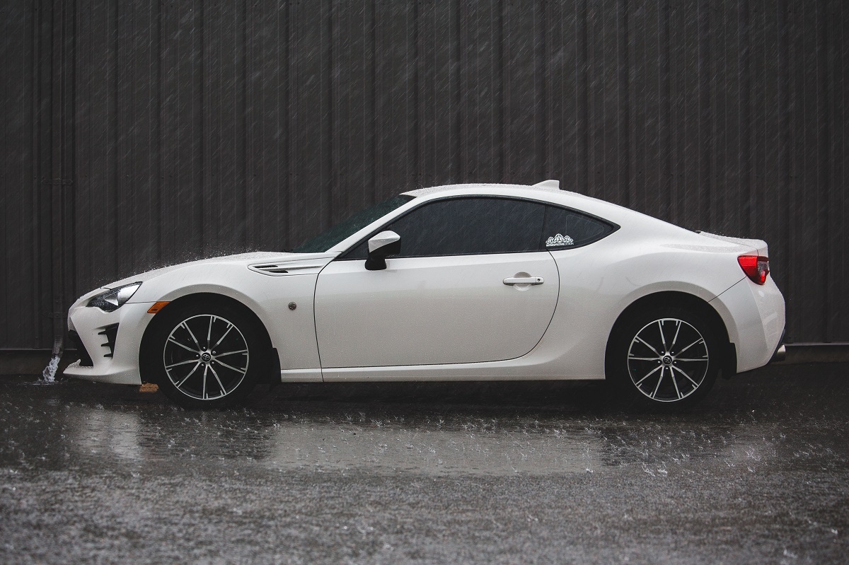 How to Protect Your Car Paint From Sun, Rain, and Harsh Weather